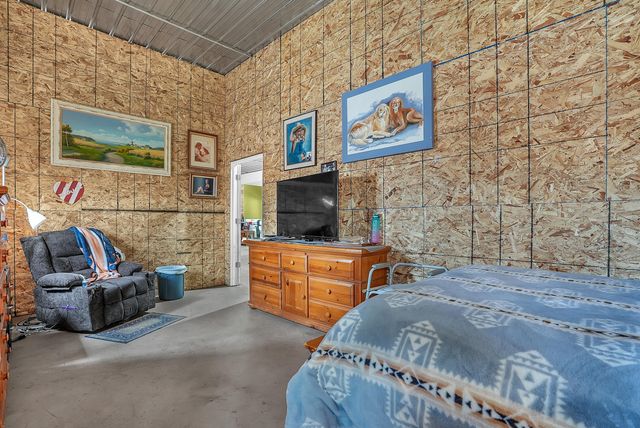 8796 N 100 E, Lake Village, IN 46349