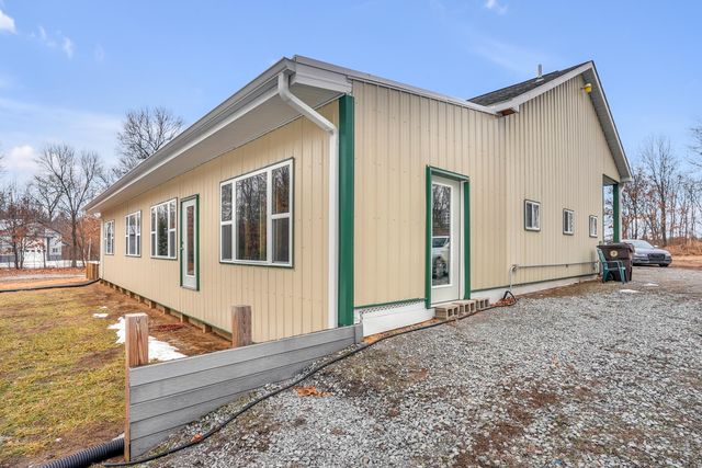 8796 N 100 E, Lake Village, IN 46349