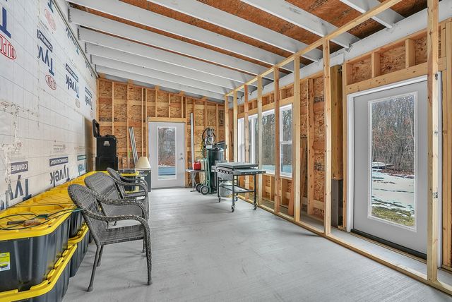 8796 N 100 E, Lake Village, IN 46349