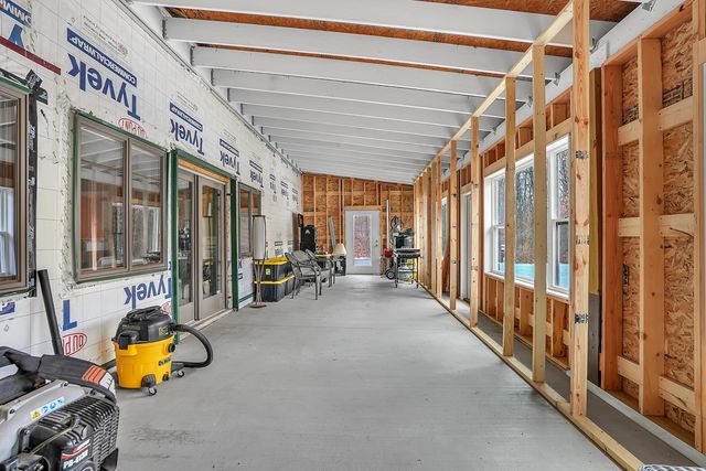 8796 N 100 E, Lake Village, IN 46349