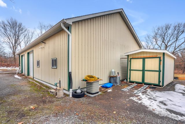 8796 N 100 E, Lake Village, IN 46349