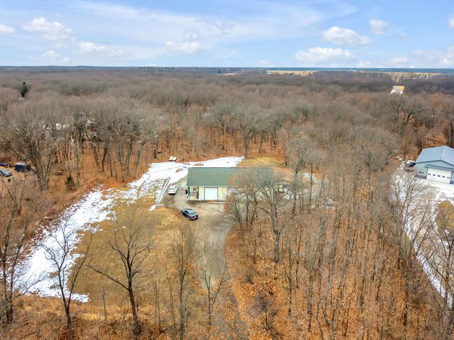 8796 N 100 E, Lake Village, IN 46349