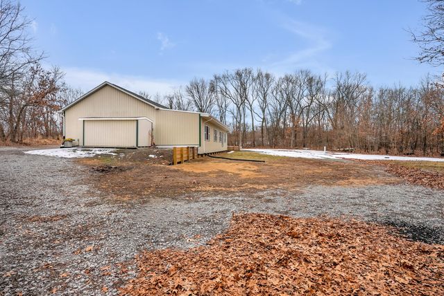 8796 N 100 E, Lake Village, IN 46349