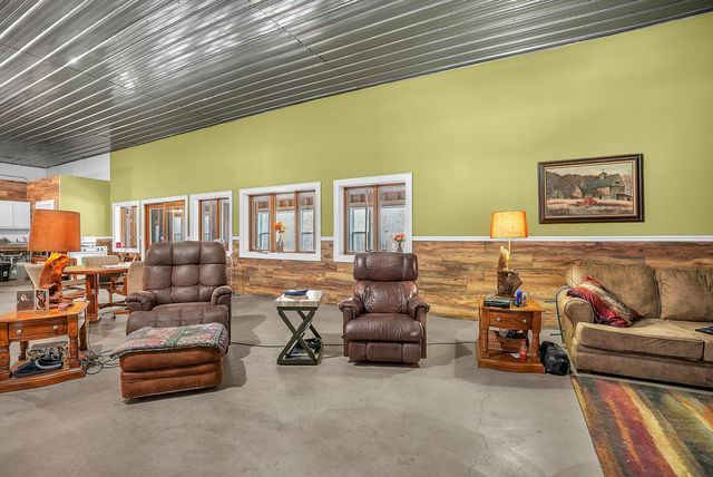 8796 N 100 E, Lake Village, IN 46349