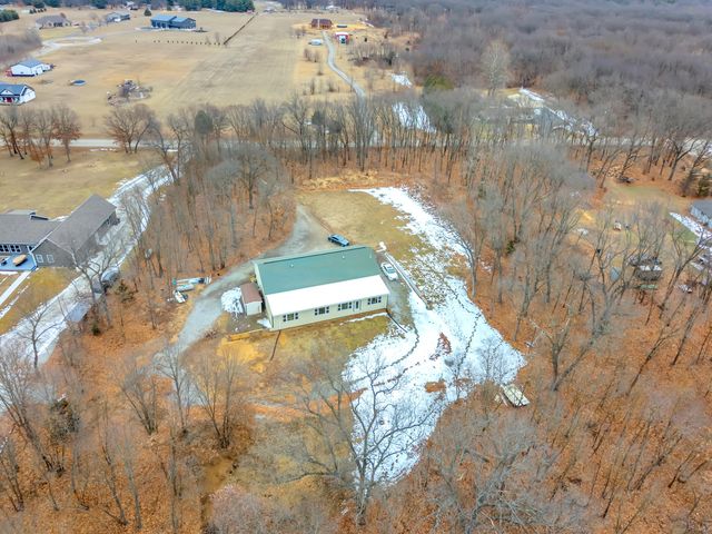 8796 N 100 E, Lake Village, IN 46349