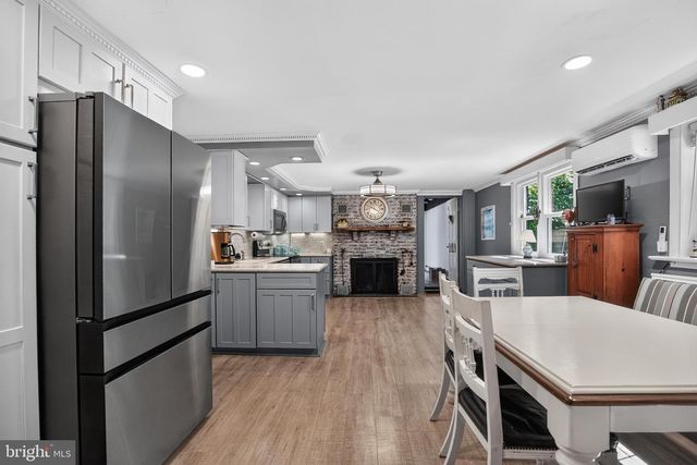 135 SUMMIT RD, Malvern, PA 19355