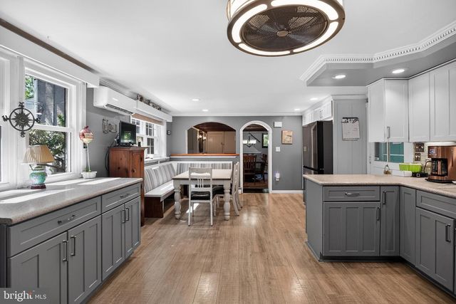 135 SUMMIT RD, Malvern, PA 19355