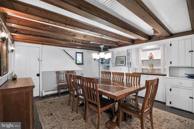135 SUMMIT RD, Malvern, PA 19355