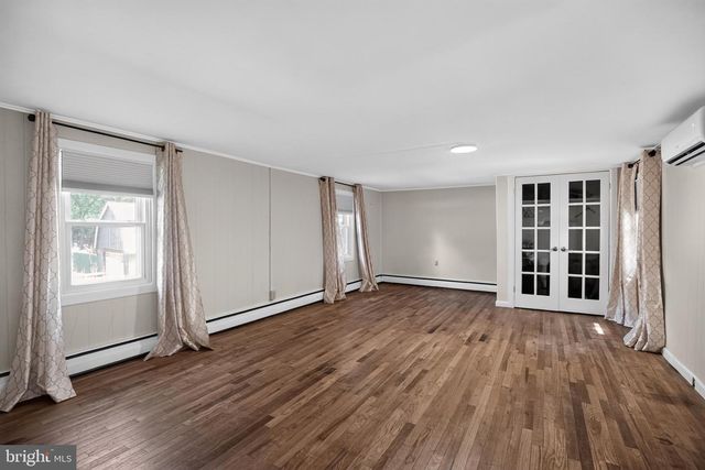 135 SUMMIT RD, Malvern, PA 19355