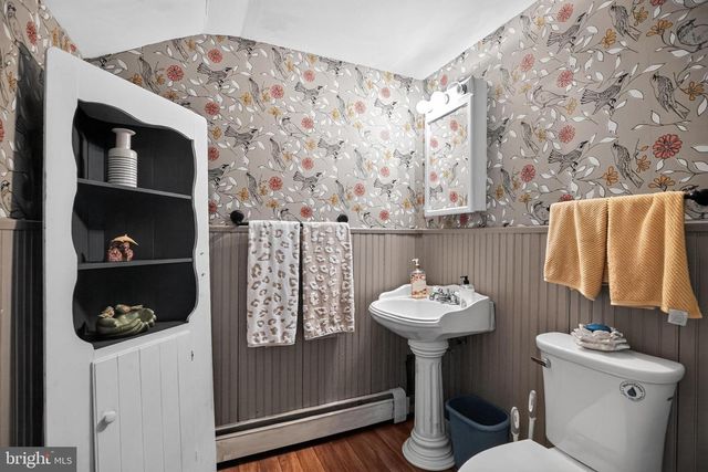 135 SUMMIT RD, Malvern, PA 19355