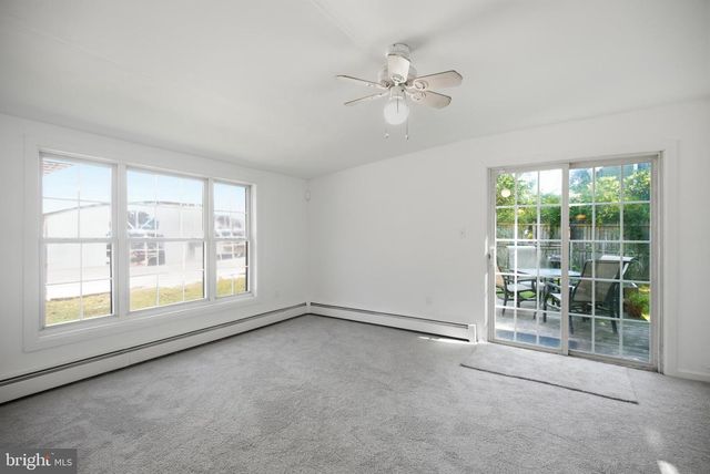 135 SUMMIT RD, Malvern, PA 19355