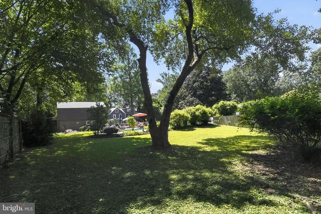 135 SUMMIT RD, Malvern, PA 19355