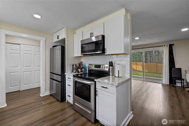 2526 Olympic Boulevard, Puyallup, WA 98374