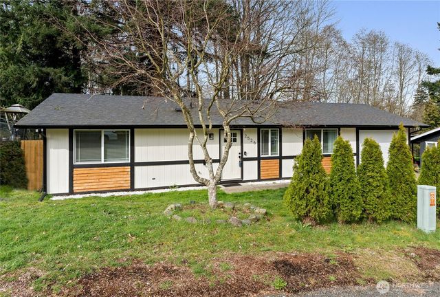 2526 Olympic Boulevard, Puyallup, WA 98374