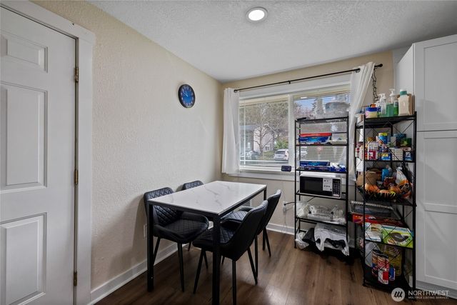 2526 Olympic Boulevard, Puyallup, WA 98374