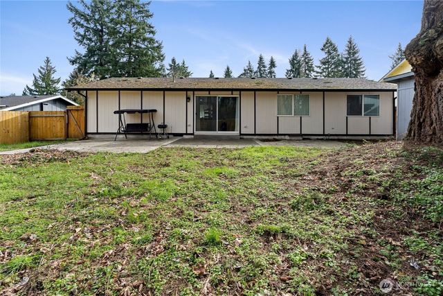 2526 Olympic Boulevard, Puyallup, WA 98374