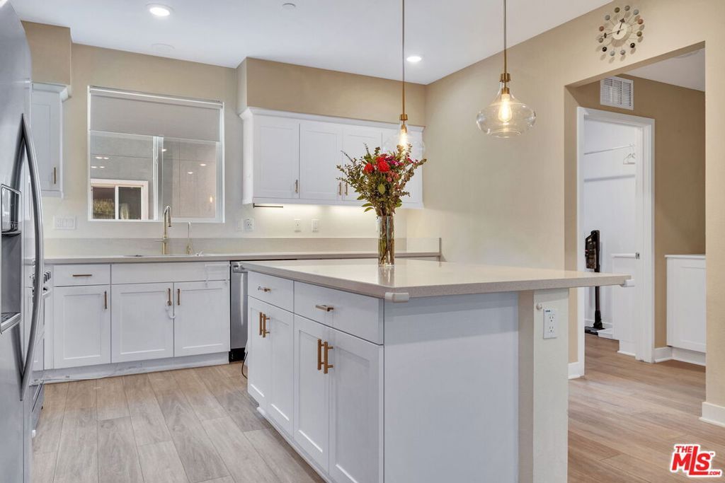 Image 10 of property listing at 7556 Landon Lane, Gardena, CA 90248