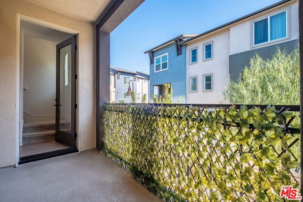 Image 11 of property listing at 7556 Landon Lane, Gardena, CA 90248