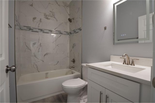 1013 ASTON-MARTIN DRIVE, Sebring, FL 33872