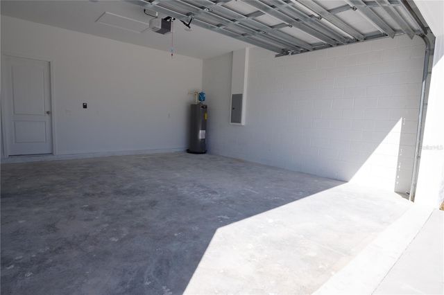 1013 ASTON-MARTIN DRIVE, Sebring, FL 33872