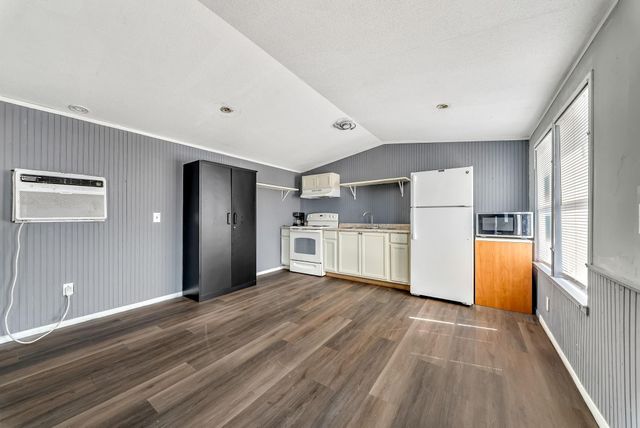 349 Road 591524, Cleveland, TX 77327