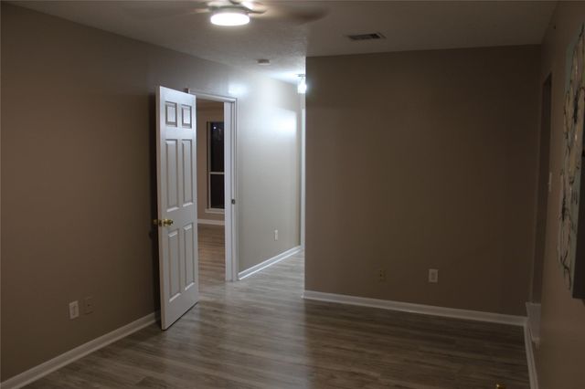 8825 E Buffalo Circle, Willis, TX 77378