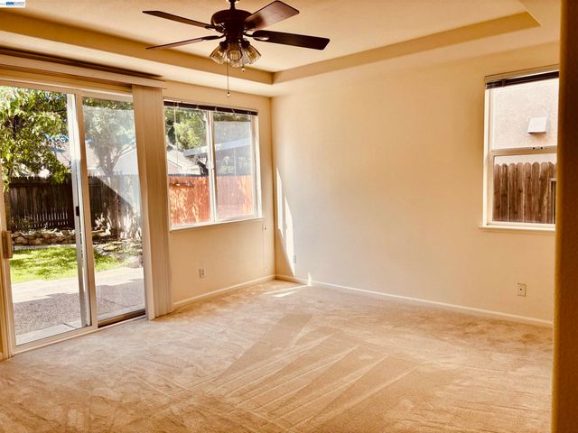 2126 Shenandoah Drive, Tracy, CA 95377