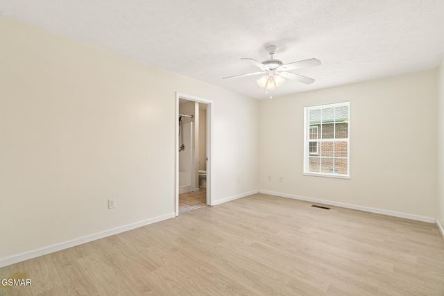 306 Joshua Landing Court, Seymour, TN 37865