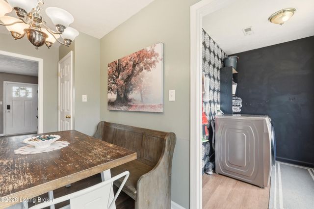 272 Frontier Ave, Taylorsville, KY 40071