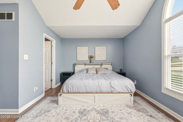 272 Frontier Ave, Taylorsville, KY 40071