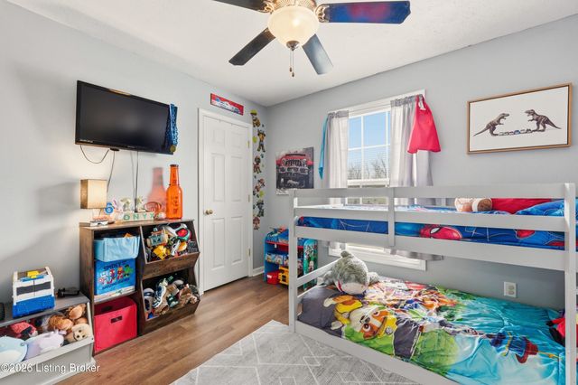 272 Frontier Ave, Taylorsville, KY 40071