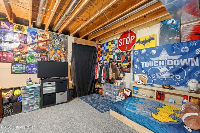 272 Frontier Ave, Taylorsville, KY 40071