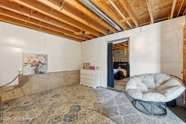 272 Frontier Ave, Taylorsville, KY 40071