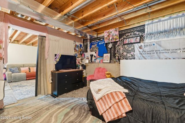 272 Frontier Ave, Taylorsville, KY 40071