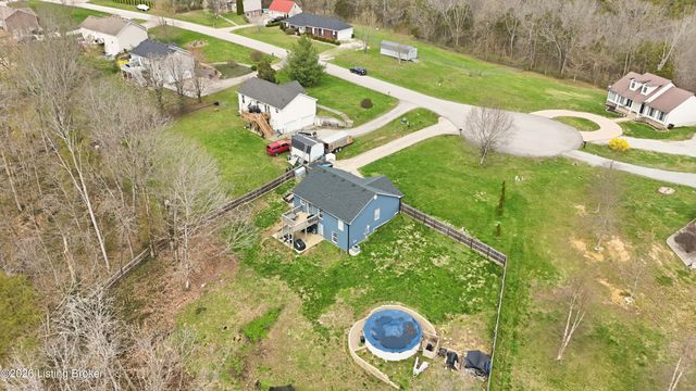 272 Frontier Ave, Taylorsville, KY 40071
