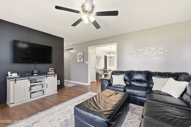 272 Frontier Ave, Taylorsville, KY 40071