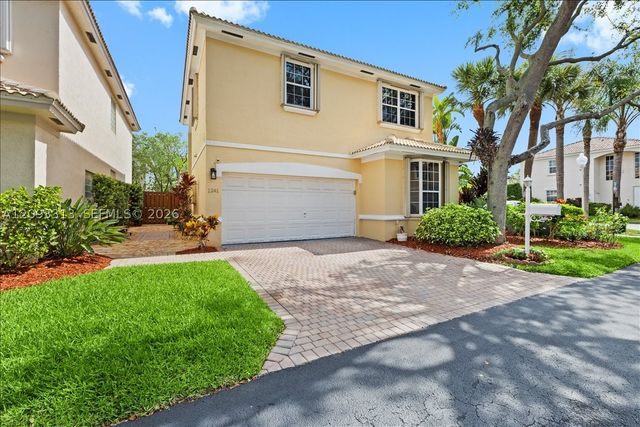 1241 Grant St, Hollywood, FL 33019