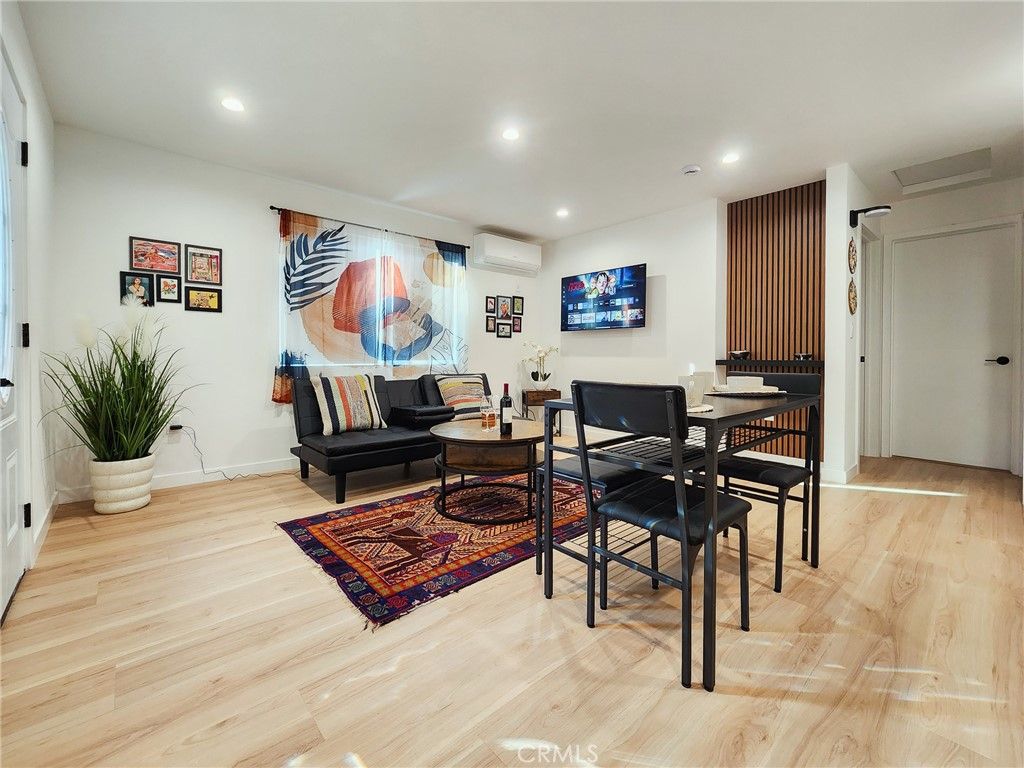 22131 Bassett Street, Canoga Park, CA 91303