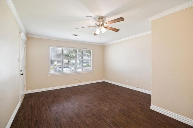 434 Meters Street, Houston, TX 77020