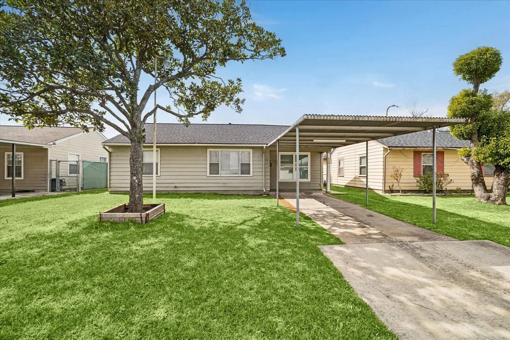 434 Meters Street, Houston, TX 77020