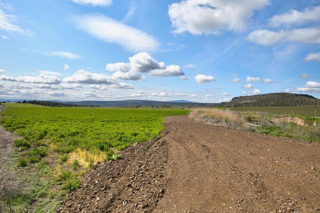 7555 NW Madras Highway, Prineville, OR 97754