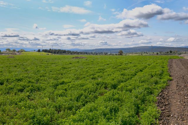 7555 NW Madras Highway, Prineville, OR 97754