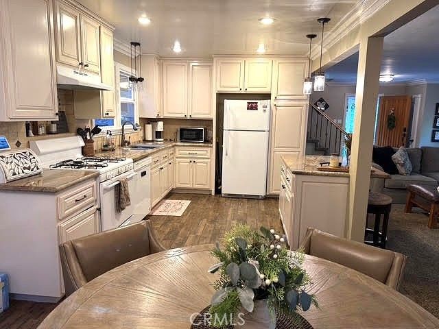 325 Cottage Grove, Lake Arrowhead, CA 92352