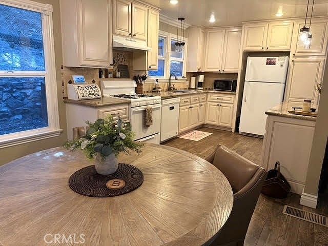 325 Cottage Grove, Lake Arrowhead, CA 92352