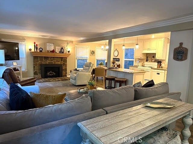 325 Cottage Grove, Lake Arrowhead, CA 92352