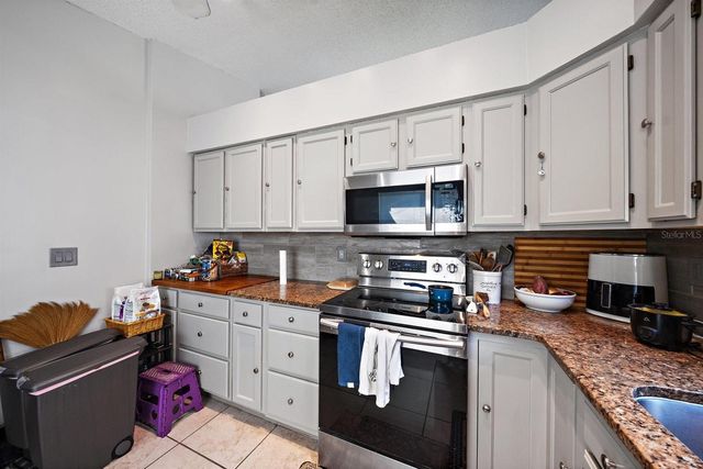 4759 RAINTREE STREET CIRCLE E, Bradenton, FL 34203