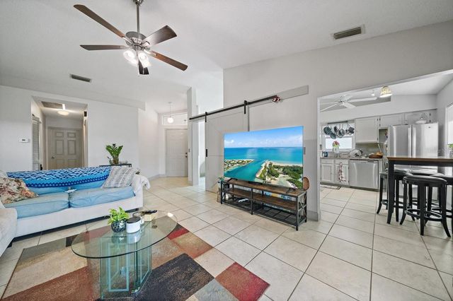 4759 RAINTREE STREET CIRCLE E, Bradenton, FL 34203