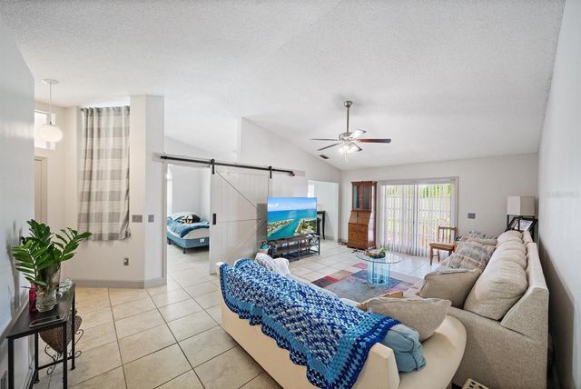 4759 RAINTREE STREET CIRCLE E, Bradenton, FL 34203