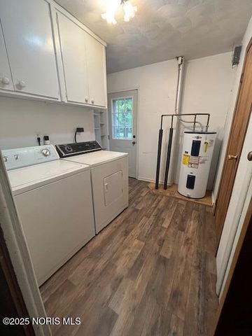 313 E State Line Road, Toledo, OH 43612