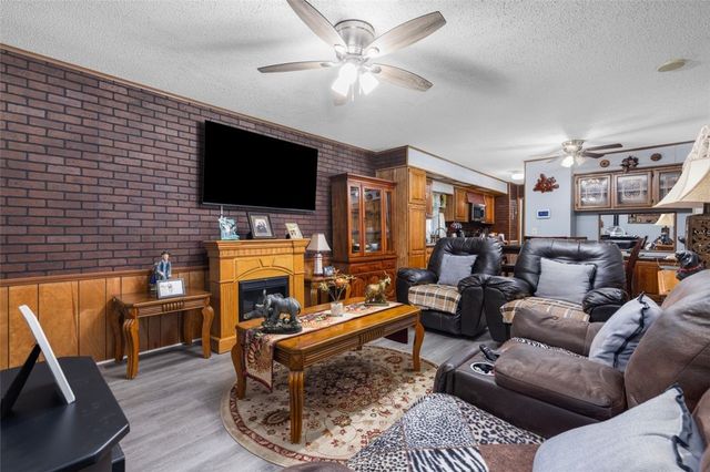 15 E Lane, Coventry, RI 02816